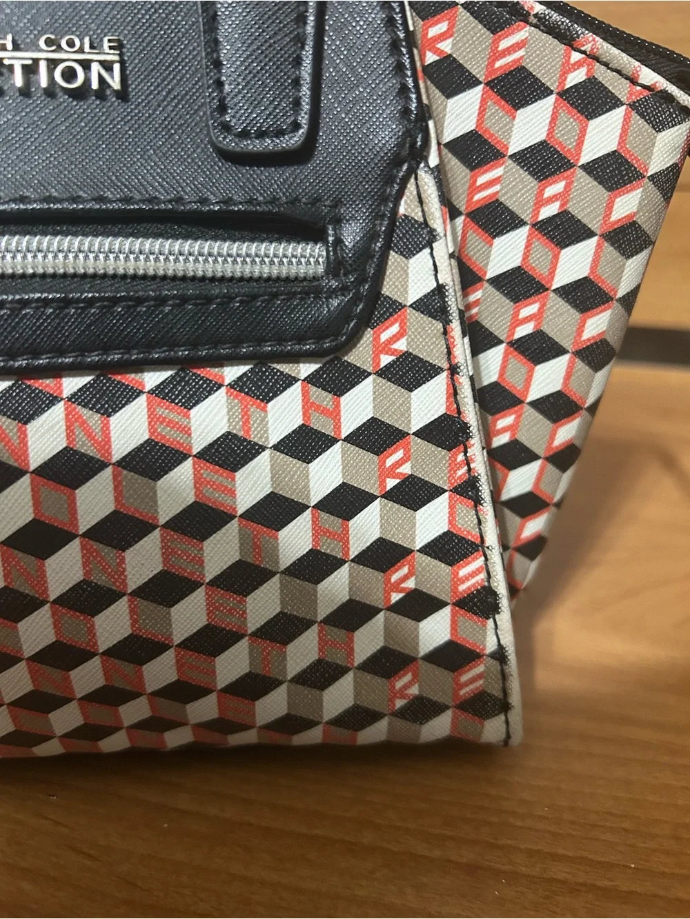 Kenneth Cole Reaction Women's Geometric Print handbag Black & orange